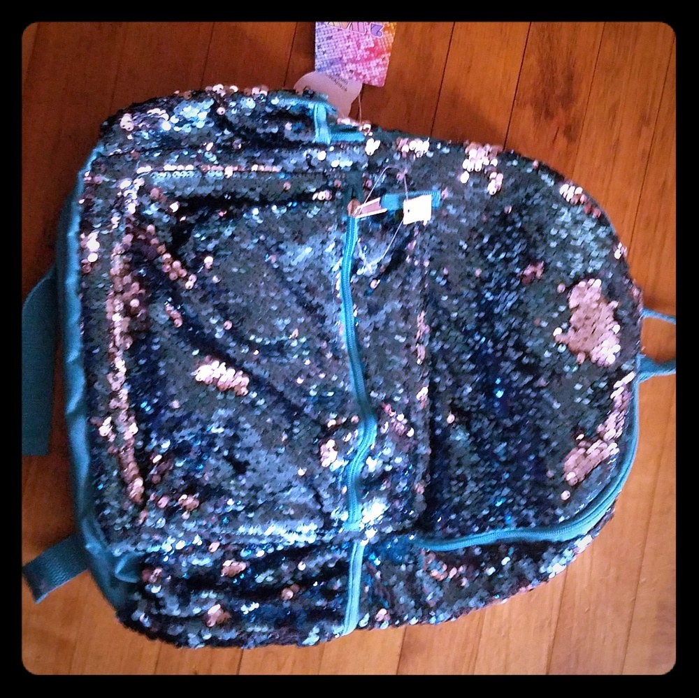 Girl's blue flip back back new